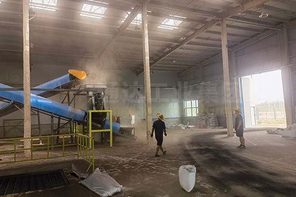 藥渣禽畜糞便有機(jī)肥粉碎機(jī)