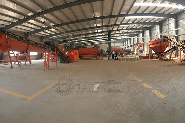 買一套高性價(jià)比有機(jī)肥設(shè)備，選擇靠譜生產(chǎn)廠家，服務(wù)質(zhì)量才跟得上