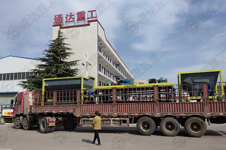 有機肥槽式翻拋機是什么?有機肥槽式翻拋機結構特點