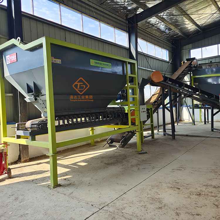 3000頭豬場年產糞污多少噸?有機肥料設備多錢