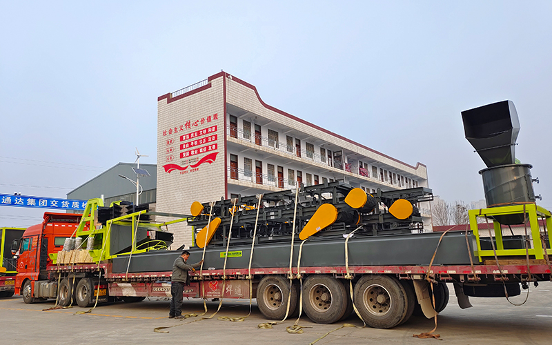 大跨度堆肥發(fā)酵輪盤(pán)翻拋機(jī)工作原理，配套有機(jī)肥設(shè)備有哪些